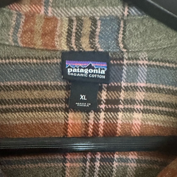 EUC Patagonia W XL Long-Sleeved Fjord Flannel Shirt Chambray Tundra Brown Plaid - Picture 2 of 5